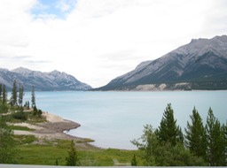 Abraham lake1